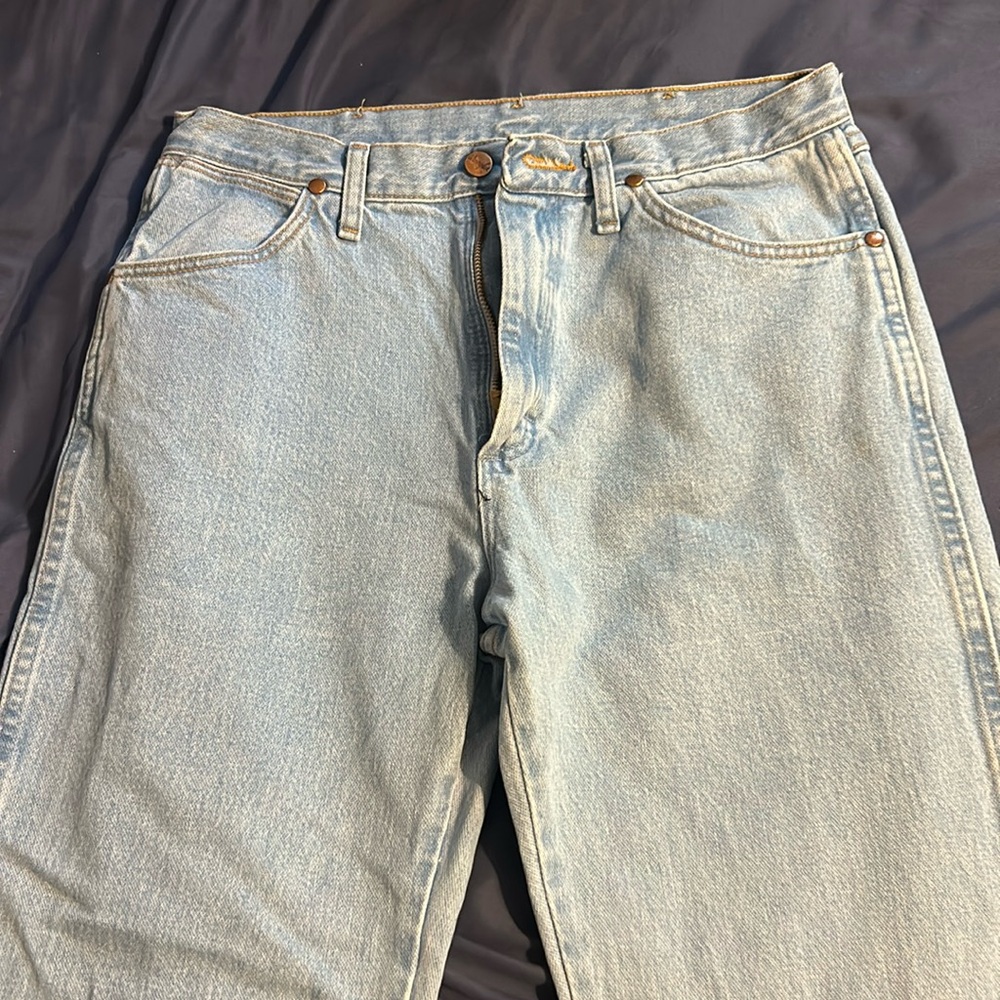 Wrangler Light Wash Jeans